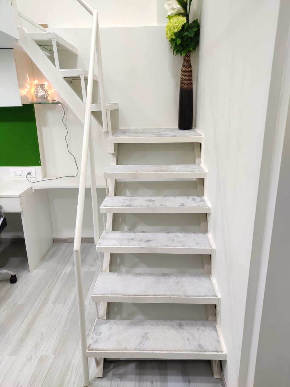 Crystal Plaza office interior 31